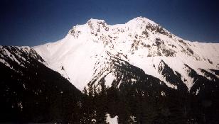 The south face of Garibaldi is familiar to drivers of the Sea to Sky highway (seen here from the southern end of Brohm Ridge, at about 1400m).